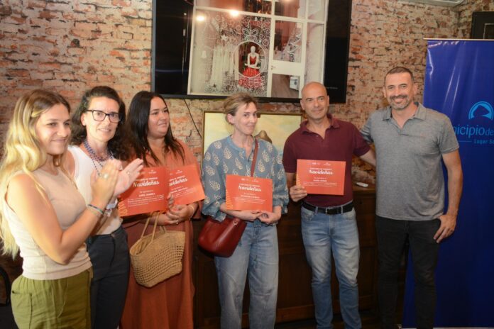 ganadores del concurso Vidrieras Navideñas ganadores del concurso Vidrieras Navideñas